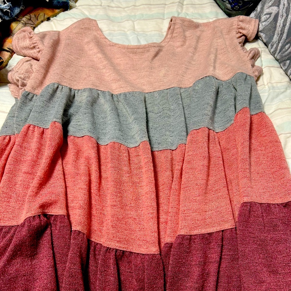 Size medium boutique spring shirt